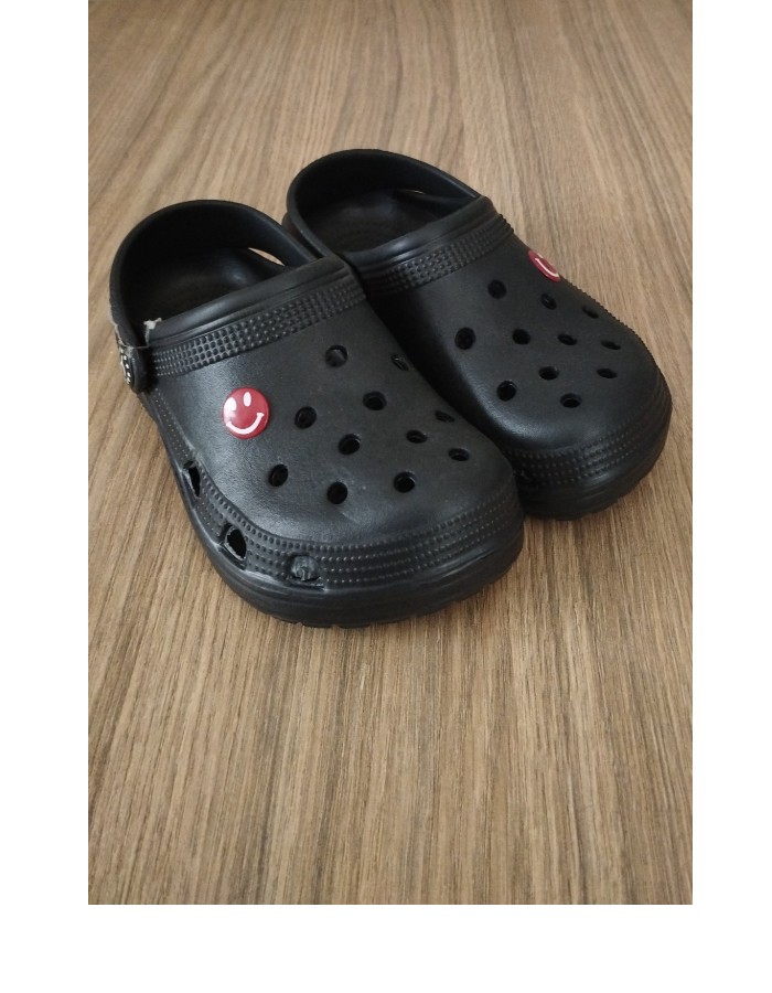 Crocs yvate
