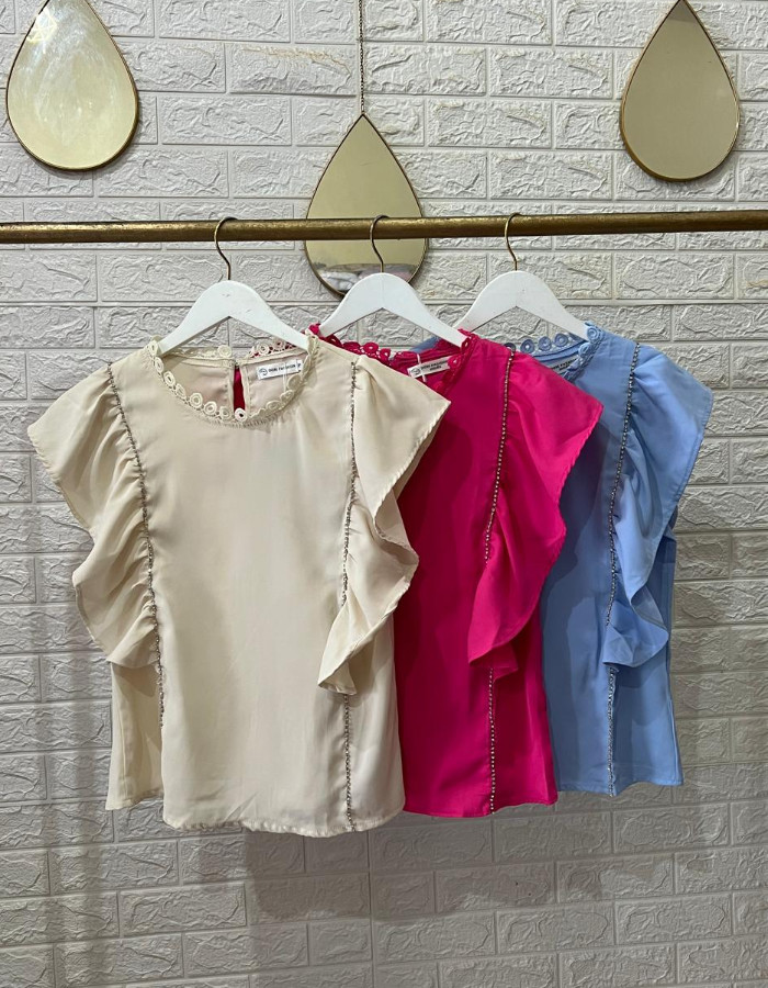 BLUSA COM BABADO NA MANGA