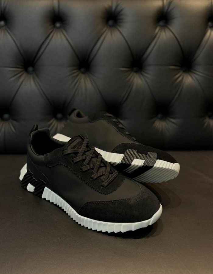 Tênis HERMES preto c/ branco 