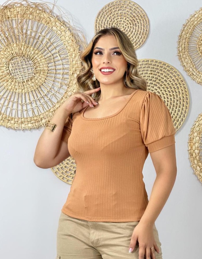 BLUSA DE MANGA /DECOTE QUADRADO