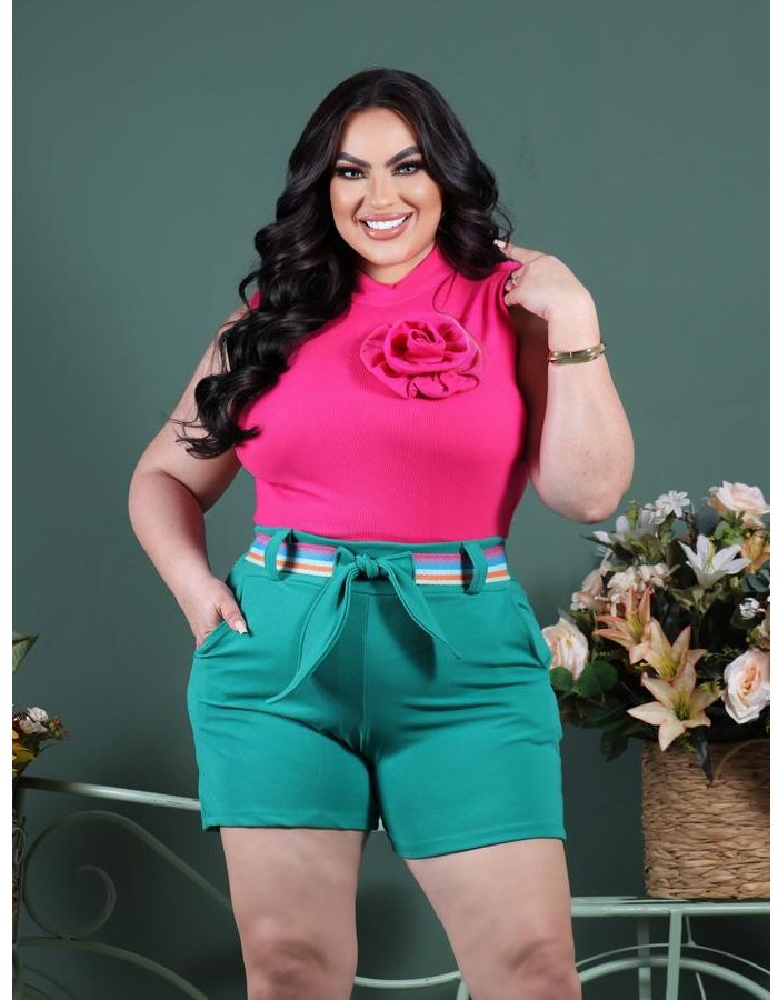 Short tradiconal c/ detalhe em cores