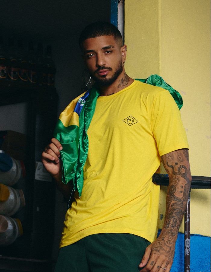 CAMISA UV COM SIMBOLO BANDEIRA