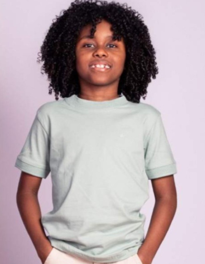 CAMISA TRABALHADA GREGA NA GOLA E PUNHO 4 AO 8