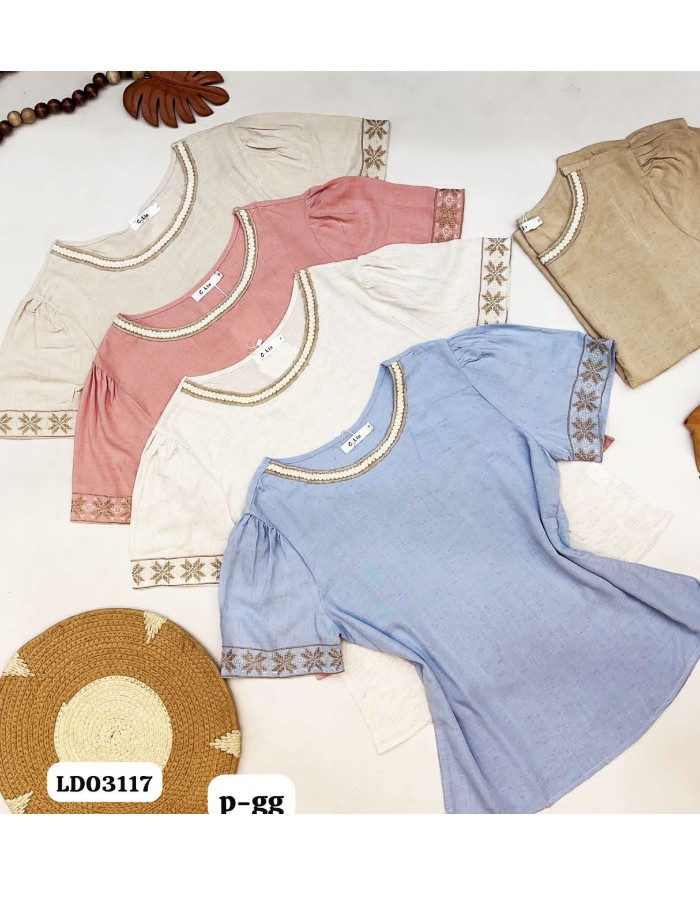 BLUSA CREPE SEDA ACETINADO C/DETALHE NO PESCOÇO E MANGA