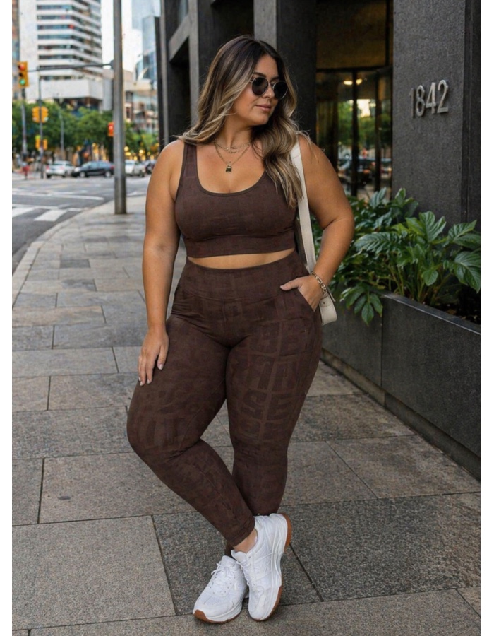 Conjunto de calça com bolsos laterais plus 