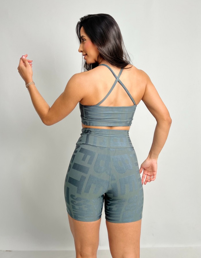 CONJUNTO SHORT LETRA COM TOP CRUZADO