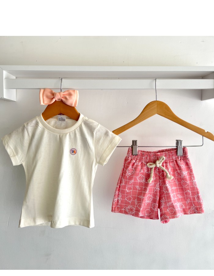 CONJUNTO COM SHORTS VARIADOS