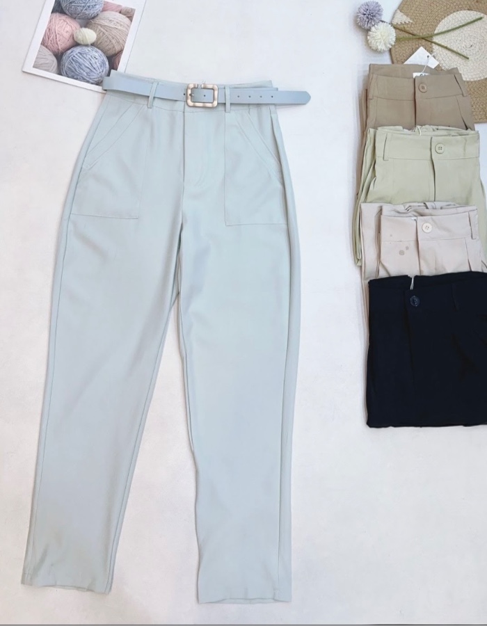 Calça alfaiataria com cinto 