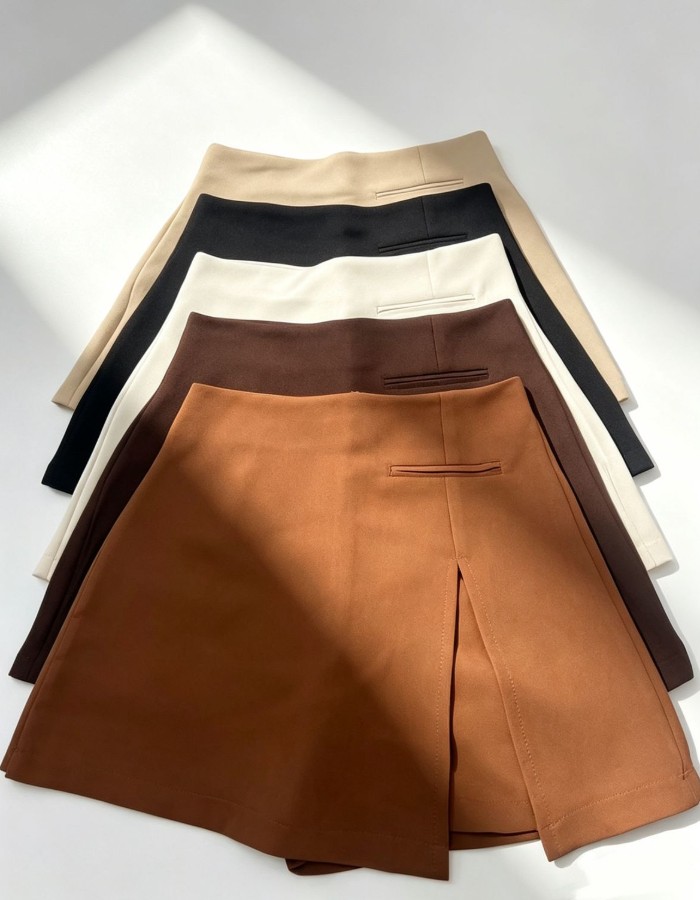 SHORT SAIA LIVIA