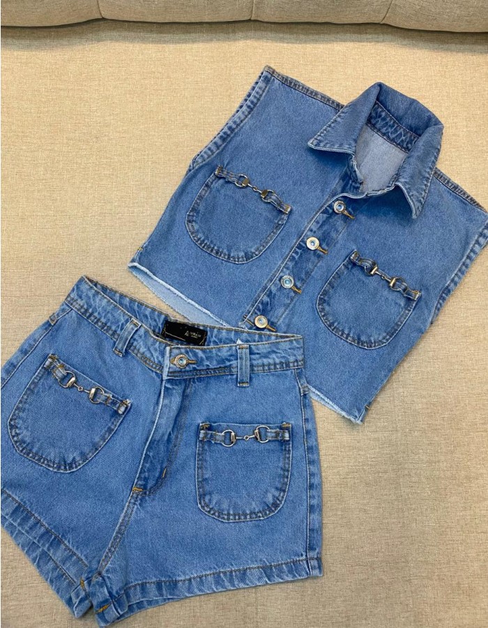 SHORT JEANS COM CORRENTE