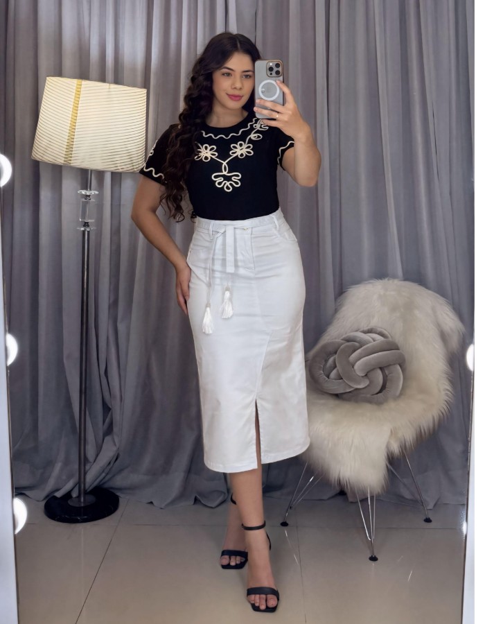 SAIA JEANS COLLOR COM POMPOM