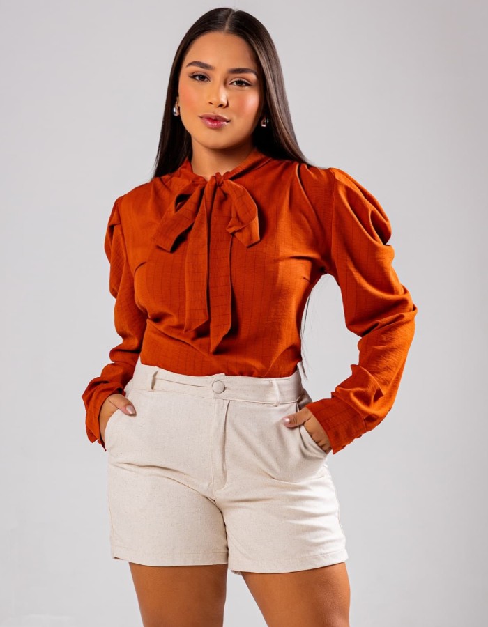 BLUSA MANGA LONGA PUNHO GOLA LAÇO EM CREPE DUNA RISCA DE GIZ