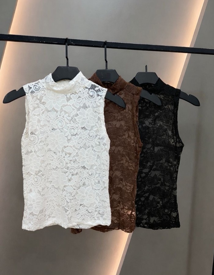 BLUSA DE RENDA