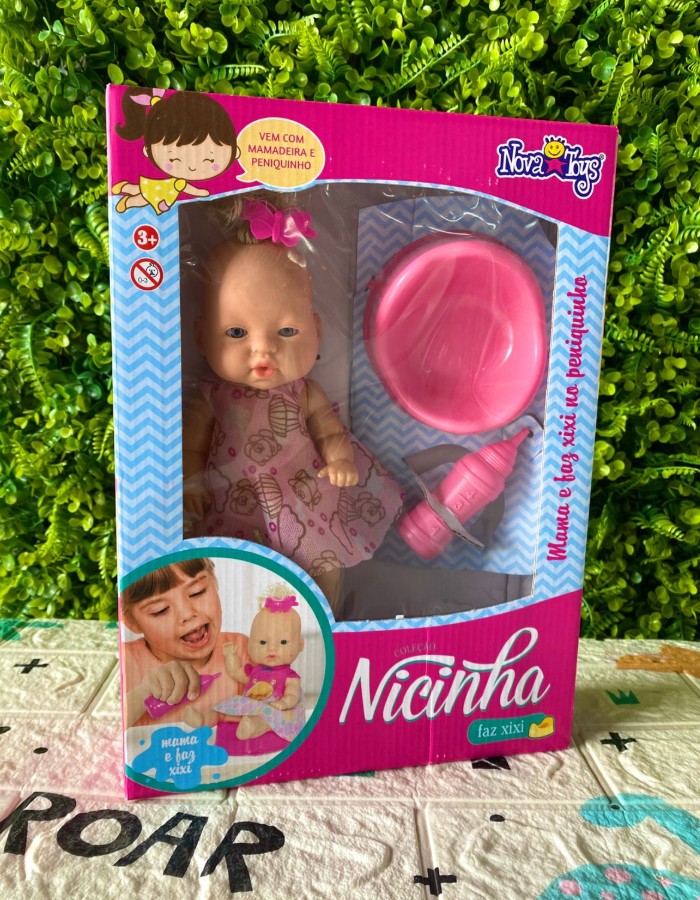 NICINHA FAZ XIXI