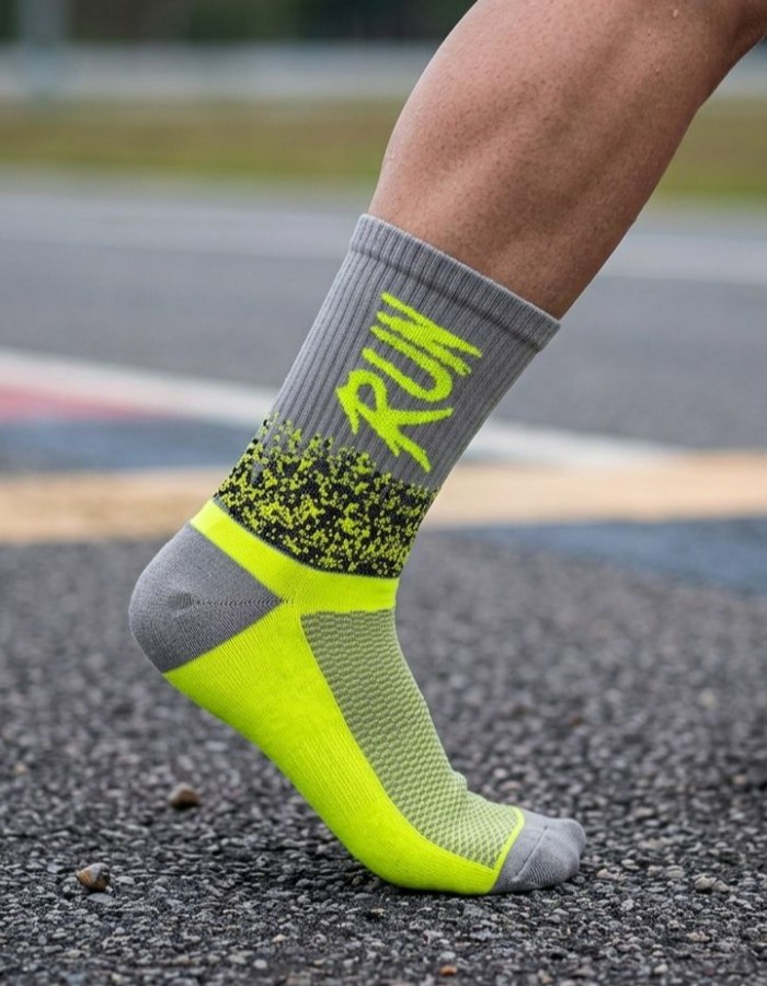 meias poliamida cano longo run degrade