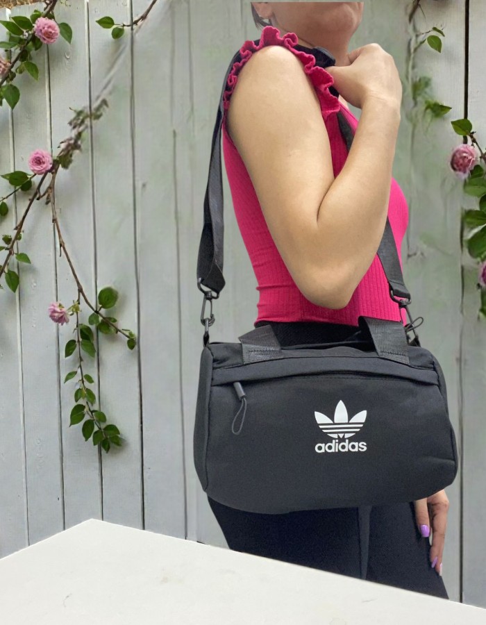  Bolsinha Adidas 