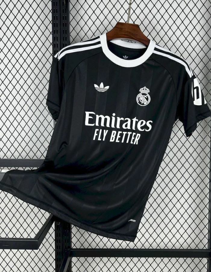 REAL MADRID - 25/26 - III - ESPECIAL