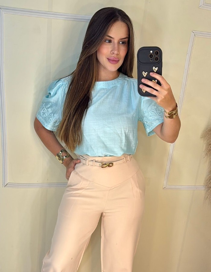 Blusa Linho Manga Bordada 