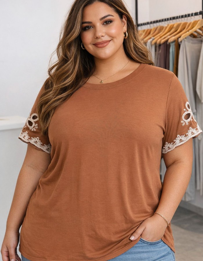 Blusa Plus Bordado Manga Flor 