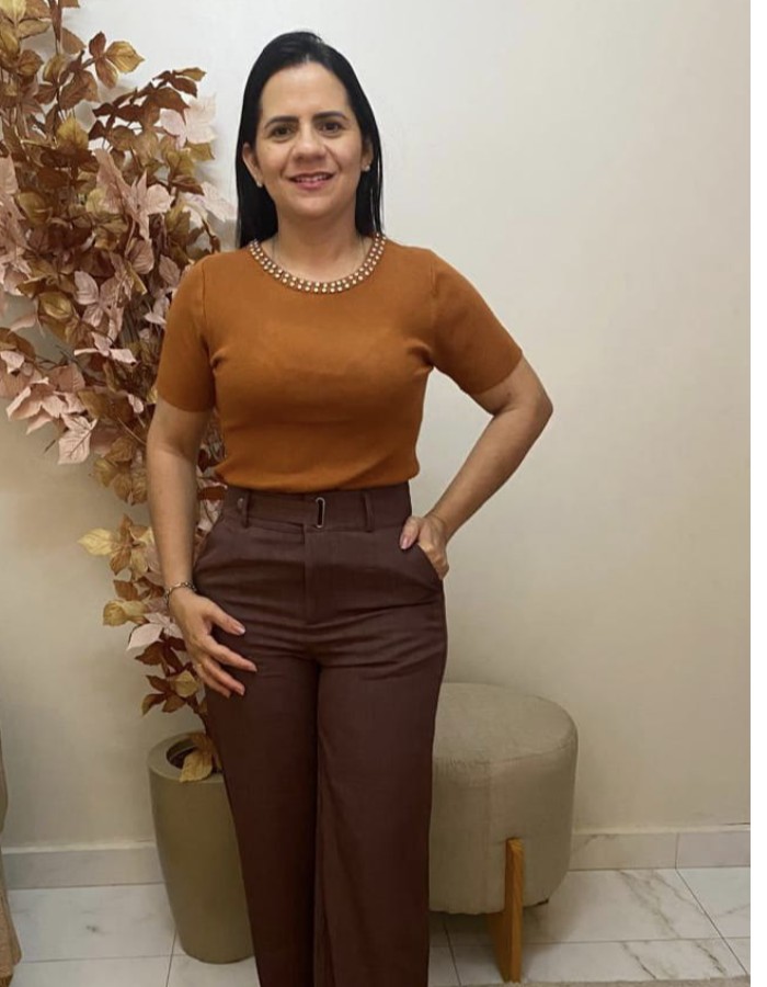 BLUSA TRICO MODAL C/ DETALHE NO PESCOÇO