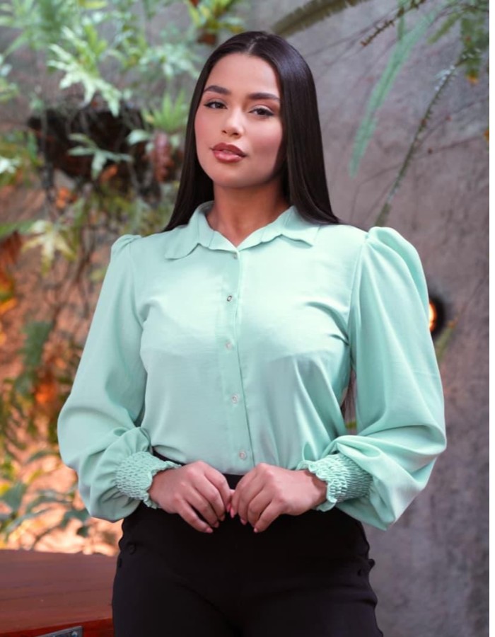 BLUSA MANGA LONGA 7 BOTÕES EM CREPE DUNA