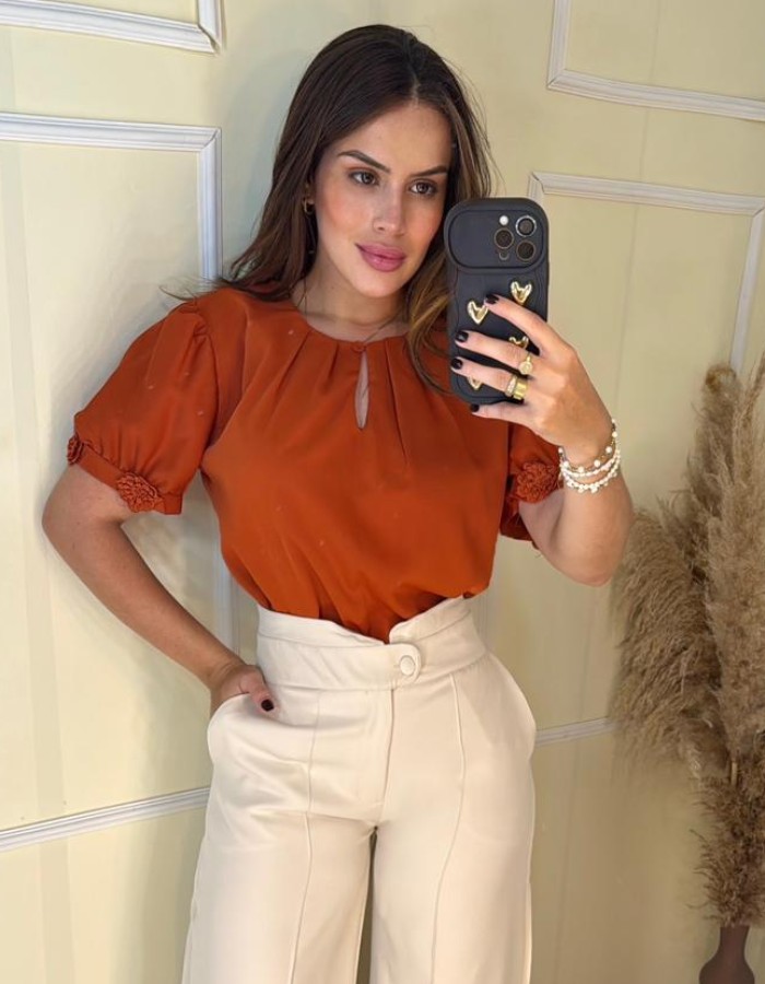 Blusa Botão Gola