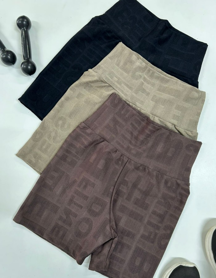 SHORT CÓS ALTO EM JACKARD