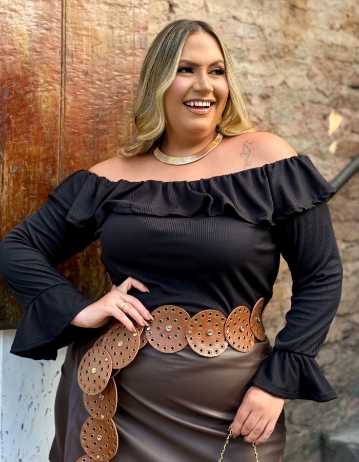 Blusa manga longa c/ babados