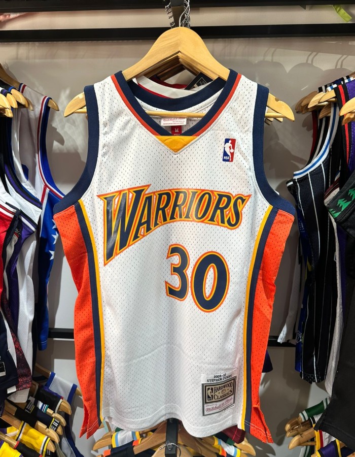 Golden statE warriors - curry 30