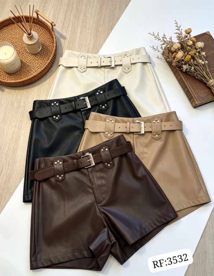 Short de couro 