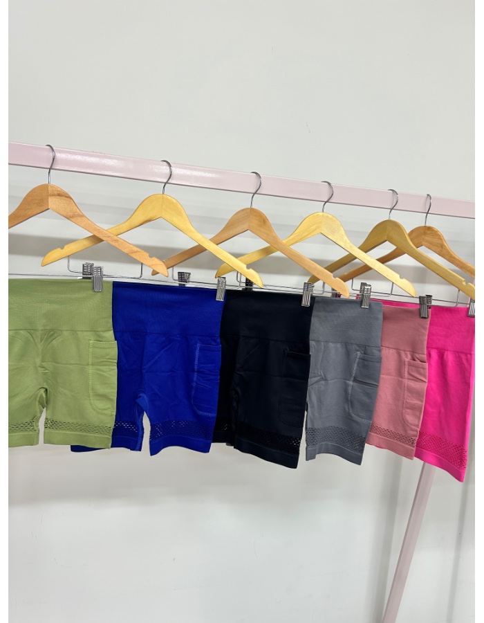 Short bolso estilo lupo 