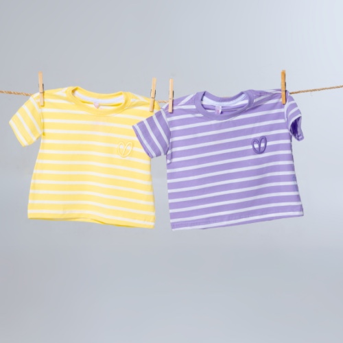 T-SHIRT OVERSIZE LISTRADA MENINA