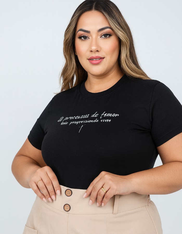 BLUSA PLUS SIZE ALGODÃO FRASES ALTO RELEVO