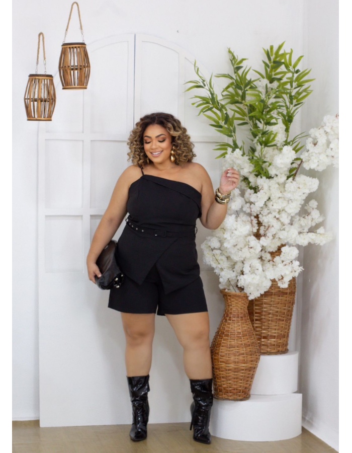 Conjunto plus assimétrico com cinto 