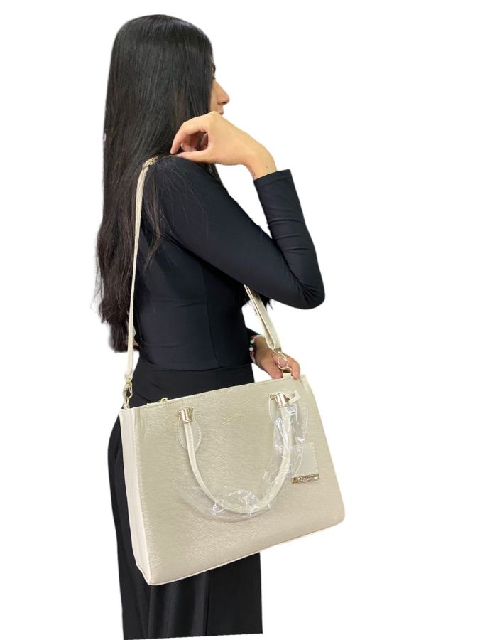 SCHUTZ LORENA LISA G