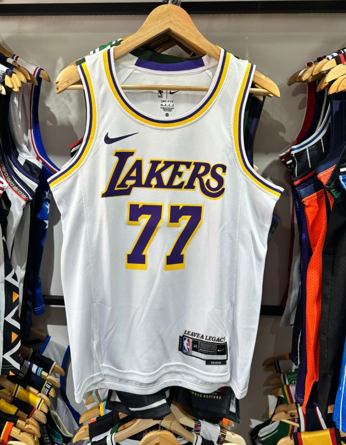 Lakers - doncic 77