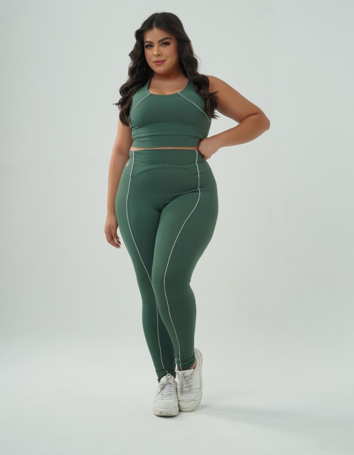 CONJUNTO DE CALÇA COM FRISO