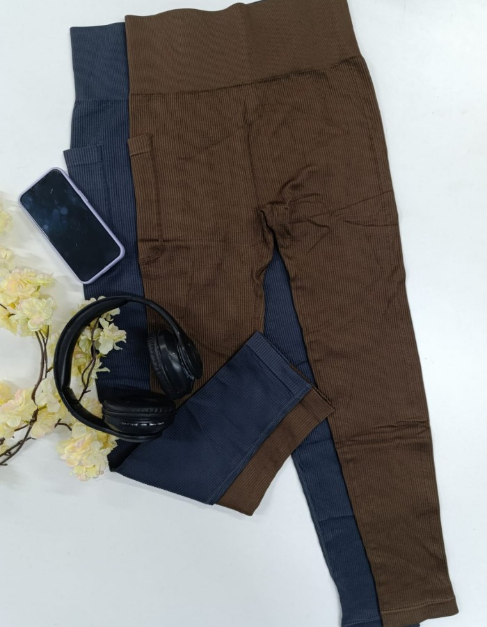 CALÇA CANELADA PREMIUM COM BOLSO IMPORTADA 