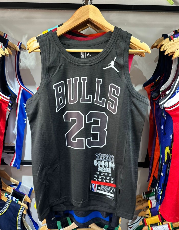 CHICAGO BULLS - MVP 23