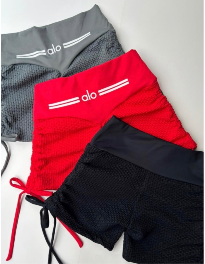 SHORT EMPINA BUMBUM FRANZIDO ALO EM BROCADO (Solicite cores)