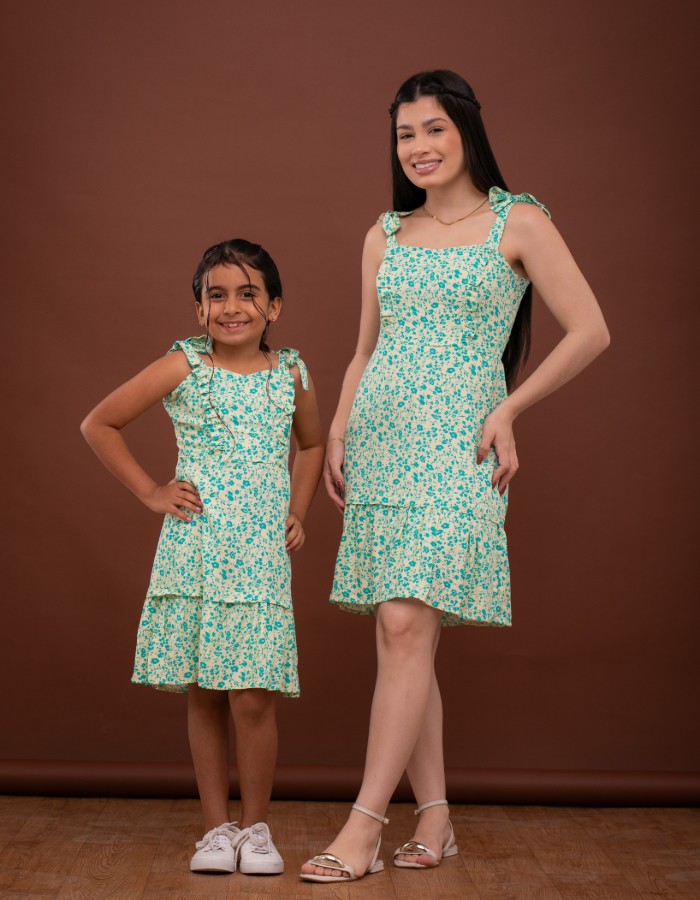 VESTIDO CURTO DOIS BABADINHOS (TEC. VISCOLINHO)