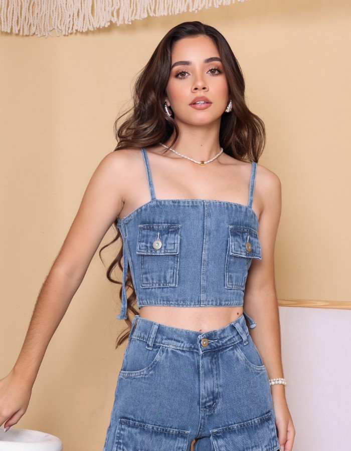 CROPPED COM BOLSOS FRONTAL