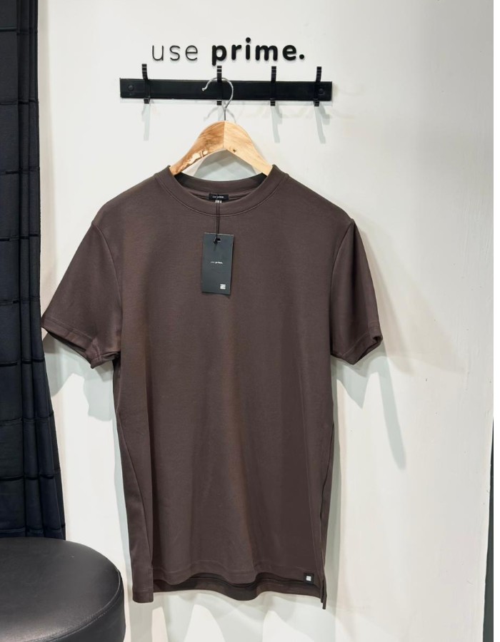 Lisboa marrom - GOLA MÉDIA 