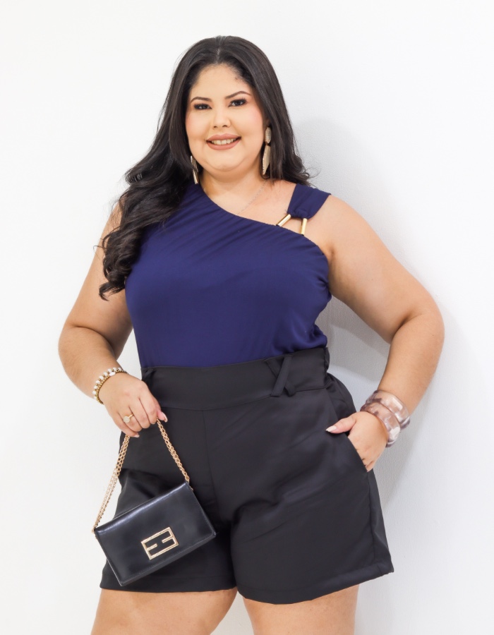 Blusa em fivela dupla 