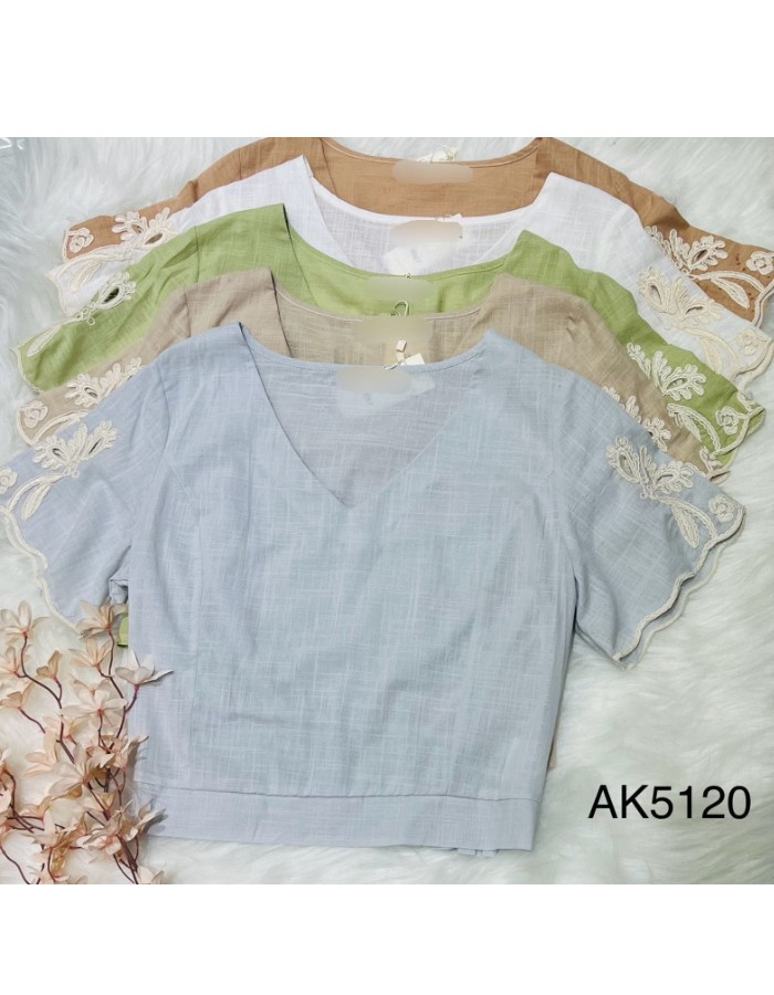 SEMI CROPPED LINHO COM DETALHE NA MANGA