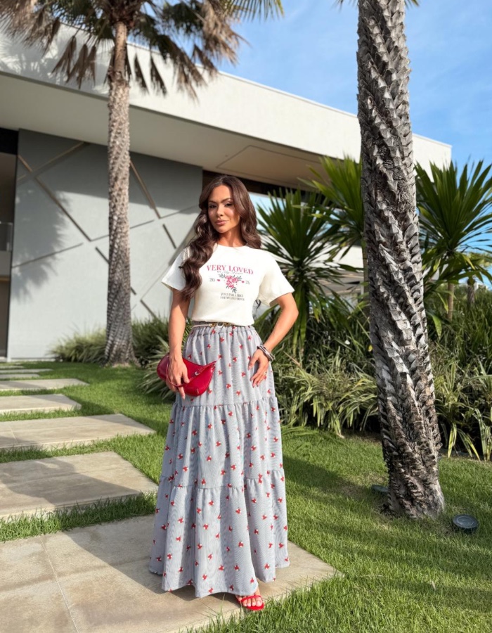 CONJUNTO TEE E SAIA LONGA