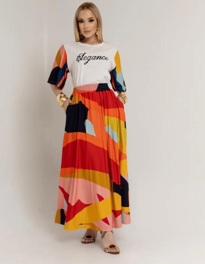 CONJUNTO TEE ELEGANCE E SAIA LONGA