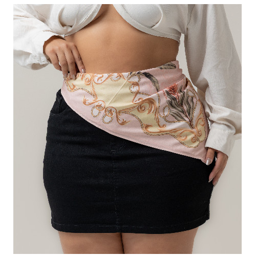 MINI SAIA PRETA TRADICIONAL COM LENÇO