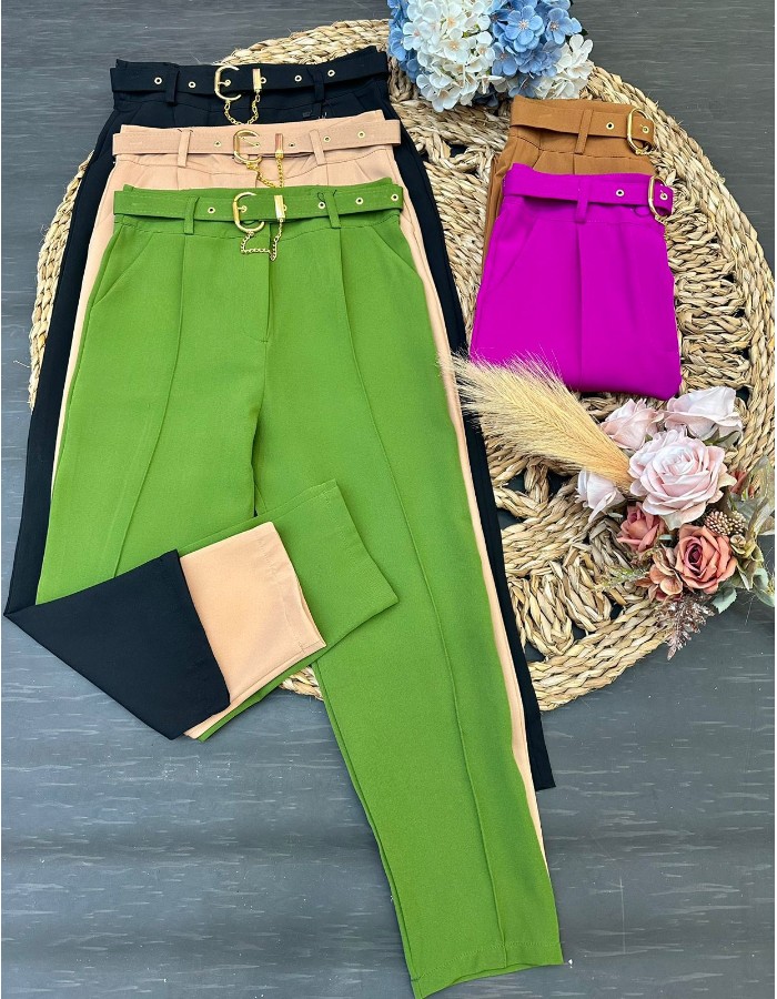 CALÇA AFAIATARIA C/ CINTO DOURADO