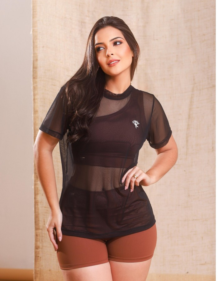 blusa baby look tule simbolo